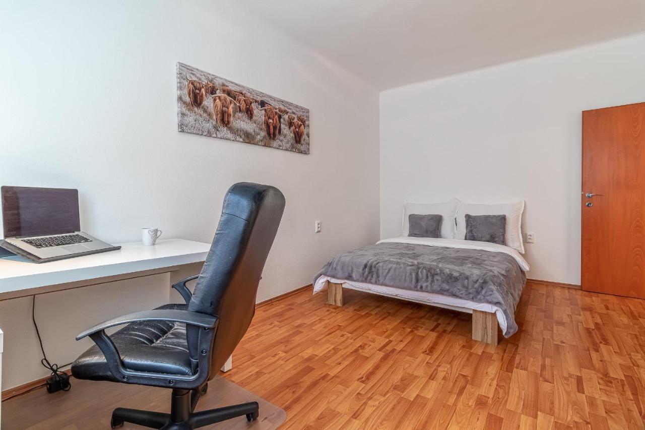Cosy Flat Close To Central บราติสลาวา ภายนอก รูปภาพ